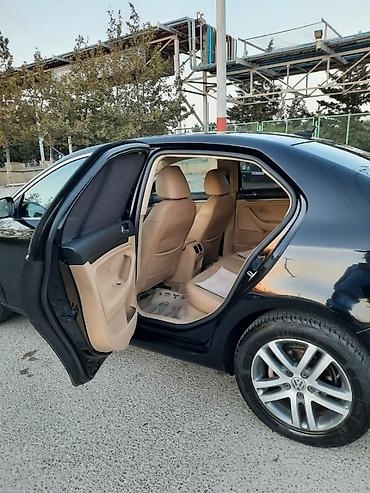 m50 matoru: Volkswagen Jetta: 2.5 l | 2009 il Sedan — 5