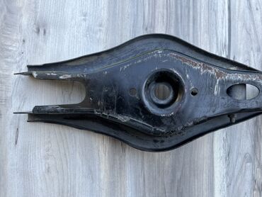 Рычаги: Задний левый рычаг Hyundai 2020 г., Б/у, Оригинал, США — 9