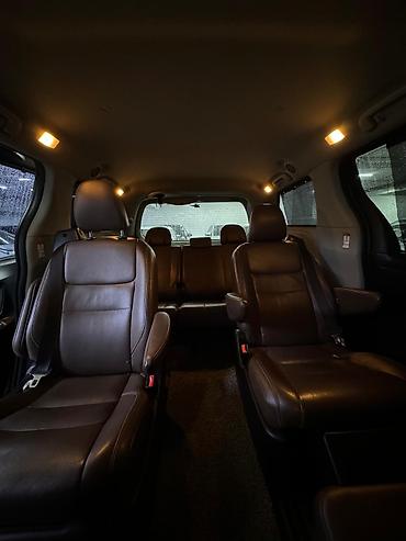 Toyota: Toyota Sienna: 2019 г. — 7