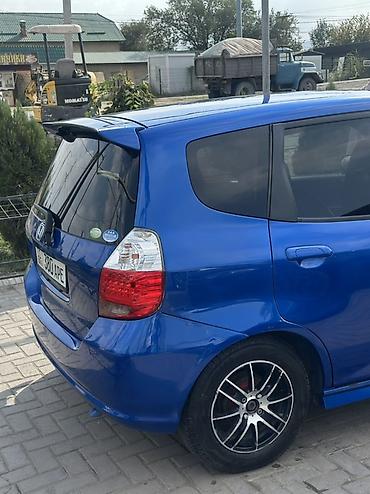 fit shuttle: Honda Fit: 2003 г., 1.5 л, Вариатор, Бензин, Хэтчбэк — 2