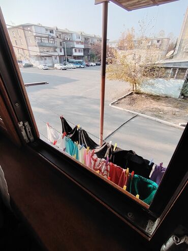 Köhnə tikili: Satılır: 1 otaqlı 2 ya duzalma Di tamirlidi 1 tonluq cani var krisada — 7