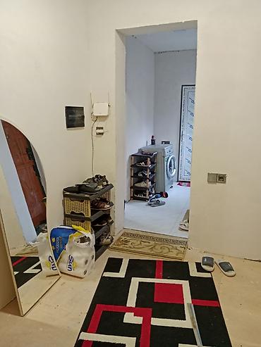 qax ev: Ev Bülbülədə 140 və 79 nömrəli məktəbin yanında imamzadə tərəfdə 2 — 5