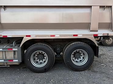 противен: Самосвал HOWO (Sinotruk) 6x4 - Конфигурация: трехосный самосвал 6x4 - — 5