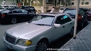 Mercedes-Benz: Mercedes-Benz C-Class: 2.8 l | 1994 il Sedan — 1