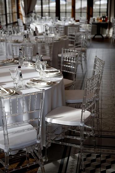 Другие услуги: Сдаём в аренду всё для вашего праздника! ✨ 	•	Прозрачные стулья и — 12