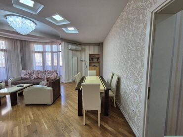 Uzunmüddətli kirayə mənzillər: 28 May metrosu yanıında mənzil kirayə verilir. Mərtəbə 16/5. Ümumi — 1