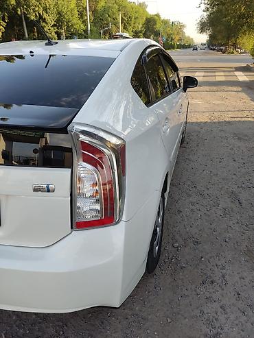 byd e1: Toyota Prius: 2012 г., 1.8 л, Вариатор, Гибрид, Хэтчбэк — 4