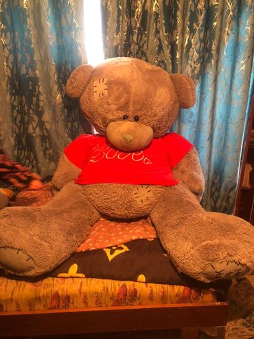буу кийим: Огромный плюшевый медведь - Высота: примерно с человека (гигантский