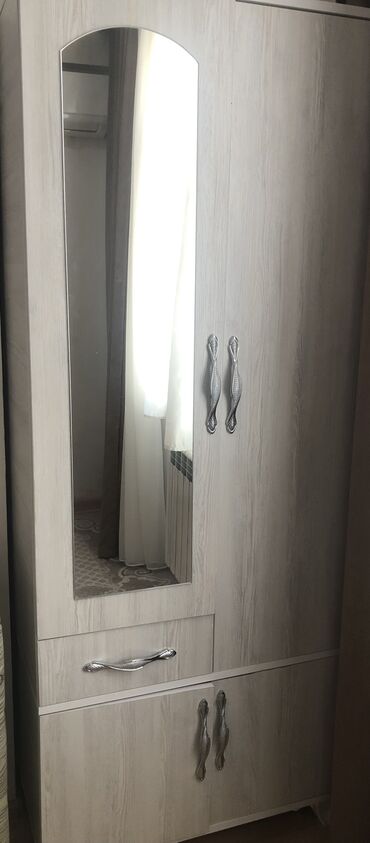 Другие товары для дома: Б/у, 2 двери Прямой шкаф, Гардеробный шкаф