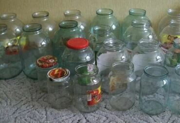 одноразовые стаканы с крышкой: Продаю банки для консервации. разный объем есть. 3л-20сом, 2л-15с