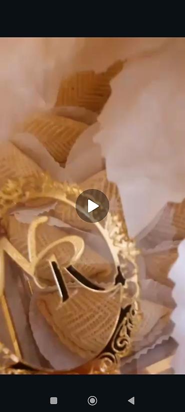 carpayı dəsti: Qızıl çərçivəli güzgülü təqdimat/tray dəstləri – dekorativ gül — 4