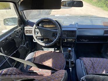 Audi: Audi 100: 1984 г., Седан — 9