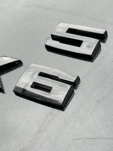 Emblemlər və nişanlar: Bütün maşınlara ön arxa markalar carbon differ çatdırılma 1 azn Ödəniş -da lalafo.az — 13 Emblemlər və nişanlar: Bütün maşınlara ön arxa markalar carbon differ çatdırılma 1 azn Ödəniş — 13