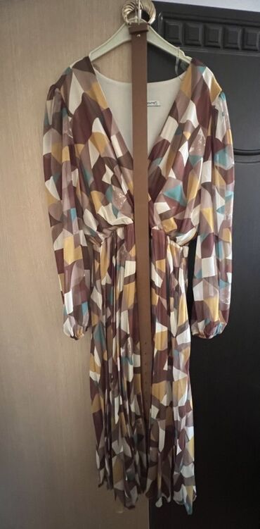 Dəstlər, kostyumlar: Qadın və qız üçün geyimlər dəsti 1) Qırmızı kokteyl donu - Qolsuz — 6