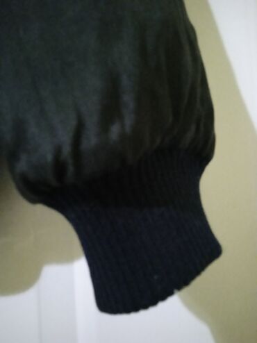 Bomberi: Crna bomber jakna Jordache - Klasičan bomber kroj sa malo širim — 6