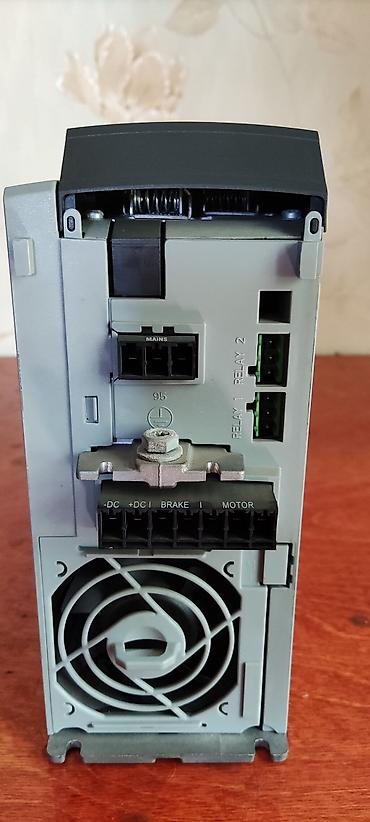 Другое оборудование для бизнеса: Частотный преобразователь mitsubishi fr-d740-120es. 5.5kw новый — 19