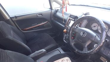 Honda: Honda Stream: 2002 г., 2 л, Типтроник, Бензин, Минивэн — 6