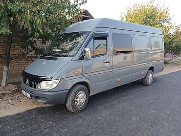 посадка авто: Mercedes-Benz Спринтер: 2004 г., 2.2 л, Механика, Дизель, Фургон — 3