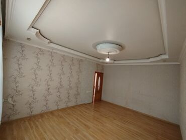 Həyət evləri və villaların satışı: 3 otaqlı, 121 kv. m, Orta təmir — 9