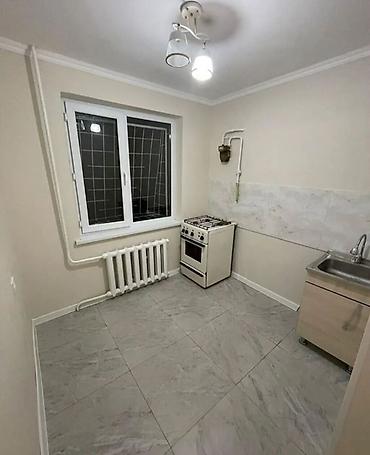 однушки 104 серий: 1 комната, 32 м², 8 мкр 104 серия, 1 этаж, Свежий ремонт — 1