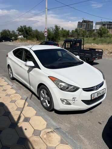 некся 2013: Hyundai Elantra: 2013 г., 1.8 л, Автомат, Бензин, Седан