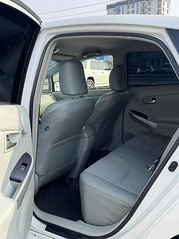 Toyota: Toyota Prius: 2013 г., 1.8 л, Вариатор, Гибрид, Хэтчбэк — 8