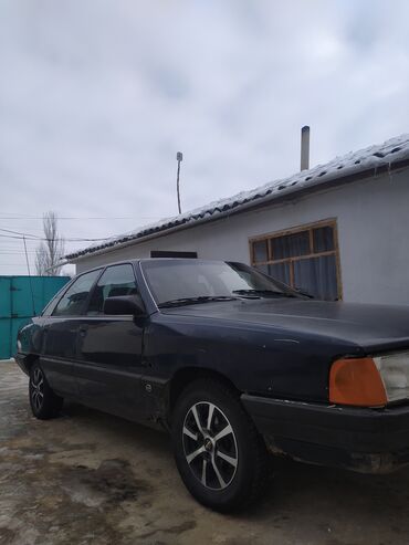 Audi: Audi 100: 1988 г., 1.8 л, Механика, Бензин, Седан