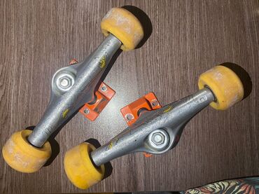 Другие аксессуары для мобильных телефонов: Skateboard trek-ləri və təkər dəsti - Komplekt: 2 ədəd alüminium trek