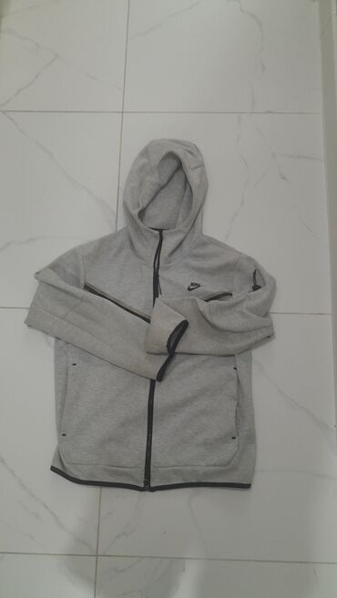 Толстовки: Мужская толстовка, M (EU 38), Nike, Новый, цвет - Серый, Самовывоз, Платная доставка
