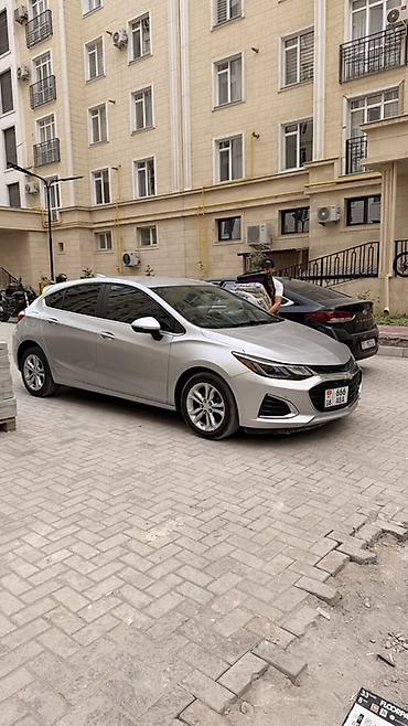 Chevrolet Cruze: 2019 г., 1.4 л, Автомат, Бензин, Хэтчбэк