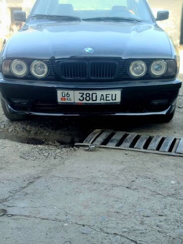 bmw 5 серия 520i kat: BMW 5 series: 1990 г., 2.5 л, Механика, Бензин, Седан