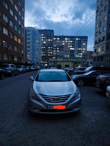 электронной машина: Hyundai Sonata: 2013 г., 2 л, Автоматические, Газ, Седан