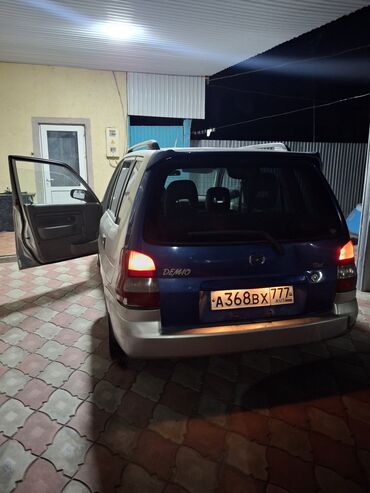 эконом машина: Mazda Demio: 2001 г., 1.3 л, Механика, Бензин, Хетчбек