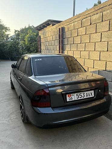 x5 2003: Легковой автомобиль седан, темно-серый металлик. Основные — 5