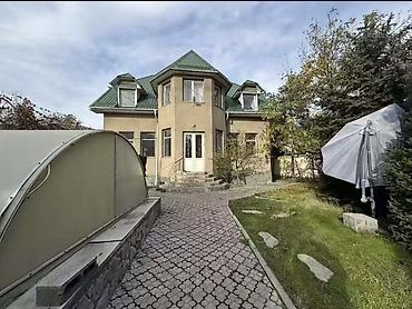 Продажа коттеджей и домов: 🏡 Срочно продаётся большой и просторный дом в Бишкеке! Продаётся — 1