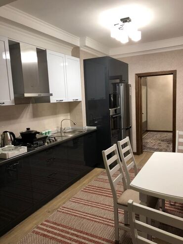 снять квартиру в балыкчы: 3 комнаты, 110 м², С мебелью
