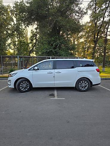 mini v: Kia Carnival: 2020 г., Автомат, Минивэн — 2