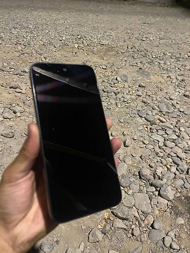 света музука: Infinix Smart 9 HD, Новый, 128 ГБ, цвет - Черный, 2 SIM — 3