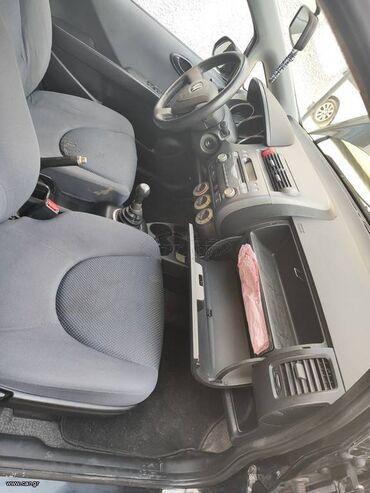Honda: Honda Jazz: 1.3 l. | 2004 έ. Χάτσμπακ at lalafo.gr — 8 Honda: Honda Jazz: 1.3 l. | 2004 έ. Χάτσμπακ — 8