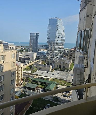 Mənzillər: Ağ şəhər, 2 otaqlı, Yeni tikili, 70 kv. m — 2