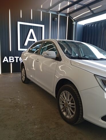 BYD: BYD : 2019 г., 1.5 л, Автомат, Электромобиль, Седан