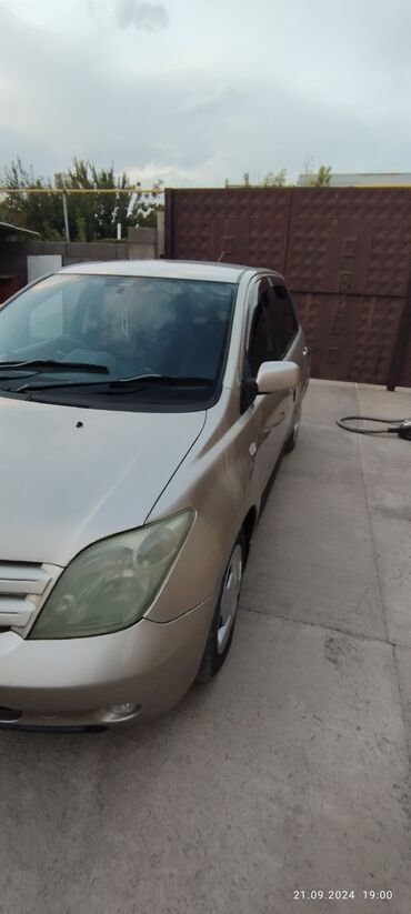 тойто ипсум: Toyota ist: 2003 г., 1.5 л, Автомат, Бензин, Хетчбек