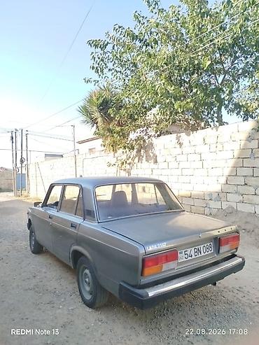 təkər satşı: VAZ (Lada) 2107 sedan - Kuzov: 4 qapılı sedan, boz rəng - Nömrə — 4