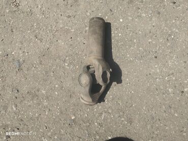 Kardan valları: Kardan valı, avtomobilin ötürmə sisteminin bir hissəsidir. Bu detal — 2