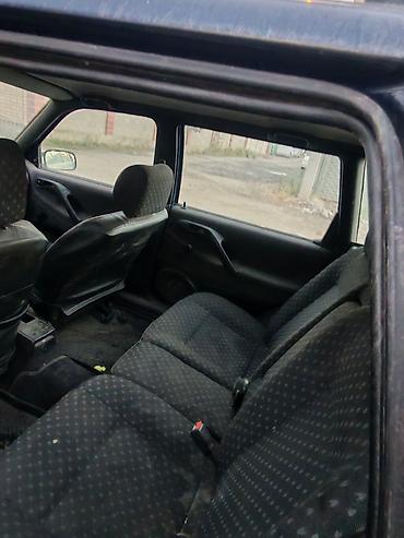 Volkswagen: Volkswagen Passat: 1996 г., 2 л, Механика, Бензин, Универсал — 9