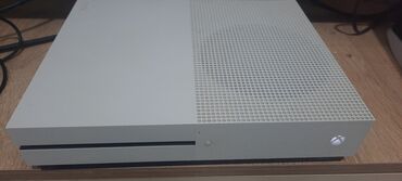 Acura: Xbox One S, ağ korpus - 4 ədəd Xbox Gamepad - Oyun interfeysi