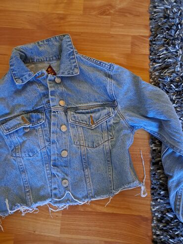 Ostale jakne, kaputi, prsluci: Zenska kratka teksas jakna, nova vel S .Italijanska nenosena na lalafo.rs — 6 Ostale jakne, kaputi, prsluci: Zenska kratka teksas jakna, nova vel S .Italijanska nenosena — 6