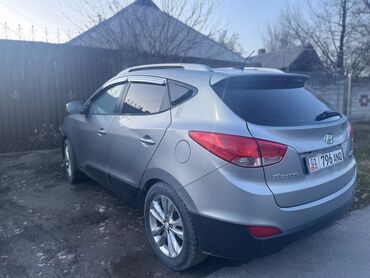 Hyundai: Hyundai Tucson: 2010 г., 2 л, Автомат, Дизель, Внедорожник