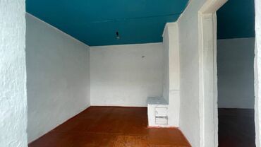 Долгосрочная аренда домов: 35 м², 2 комнаты, Парковка, Забор, огорожен