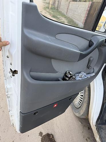 кип карнивал: Mercedes-Benz Спринтер: 2004 г., 2.2 л, Механика, Дизель, Фургон — 5